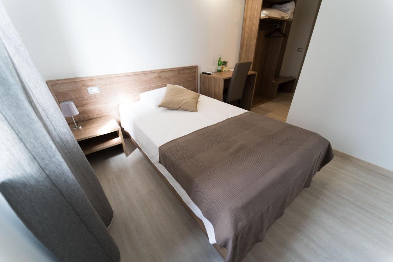 Claudio Rooms Fabbrico 外观 照片